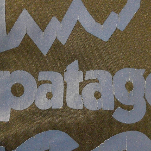 Kids (XS / 5-6) Patagonia Fleece Hoodie - Picture 6 of 7